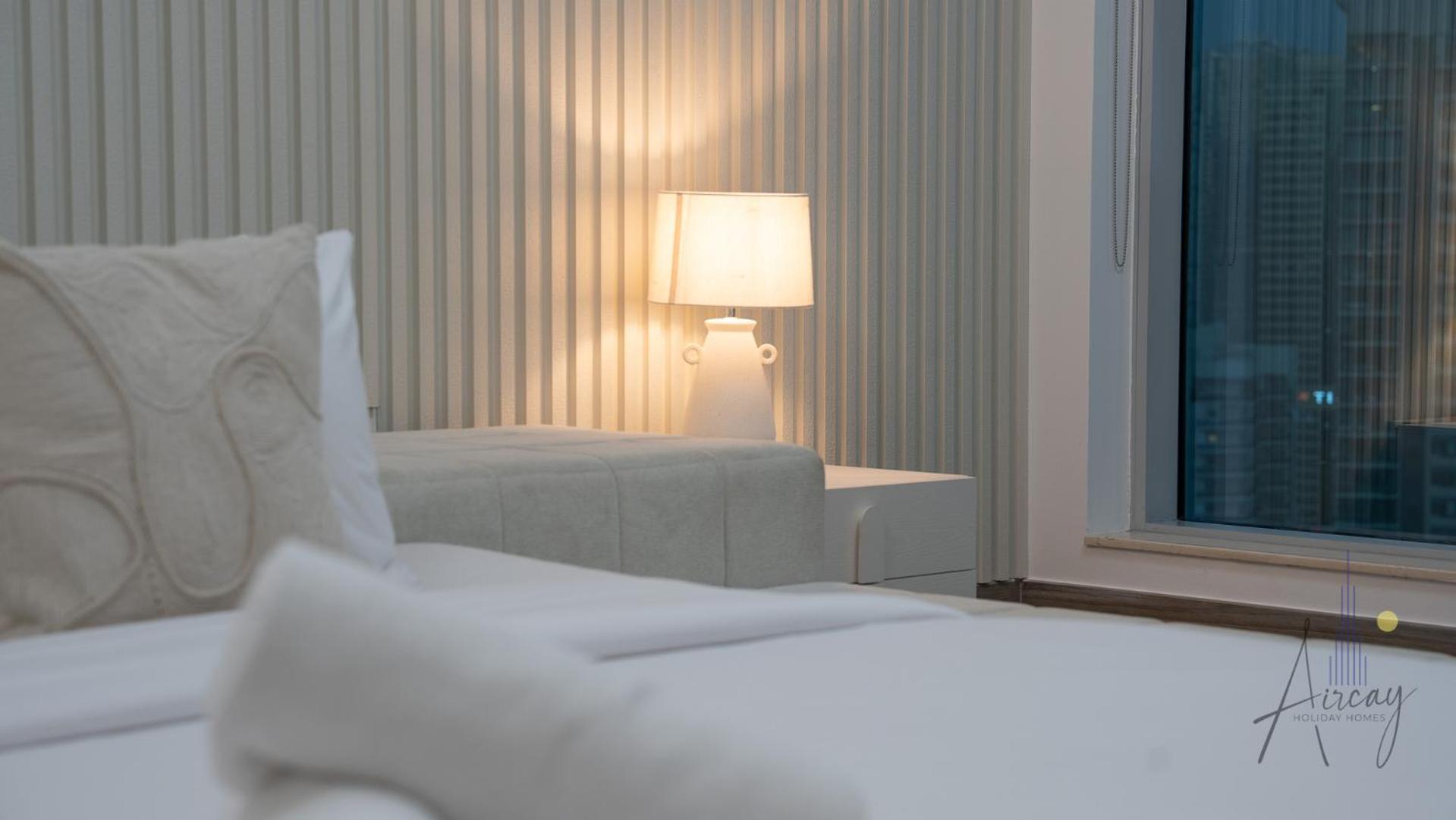 Top-floor Luxury 2br With Stunning Marina View * Dubai