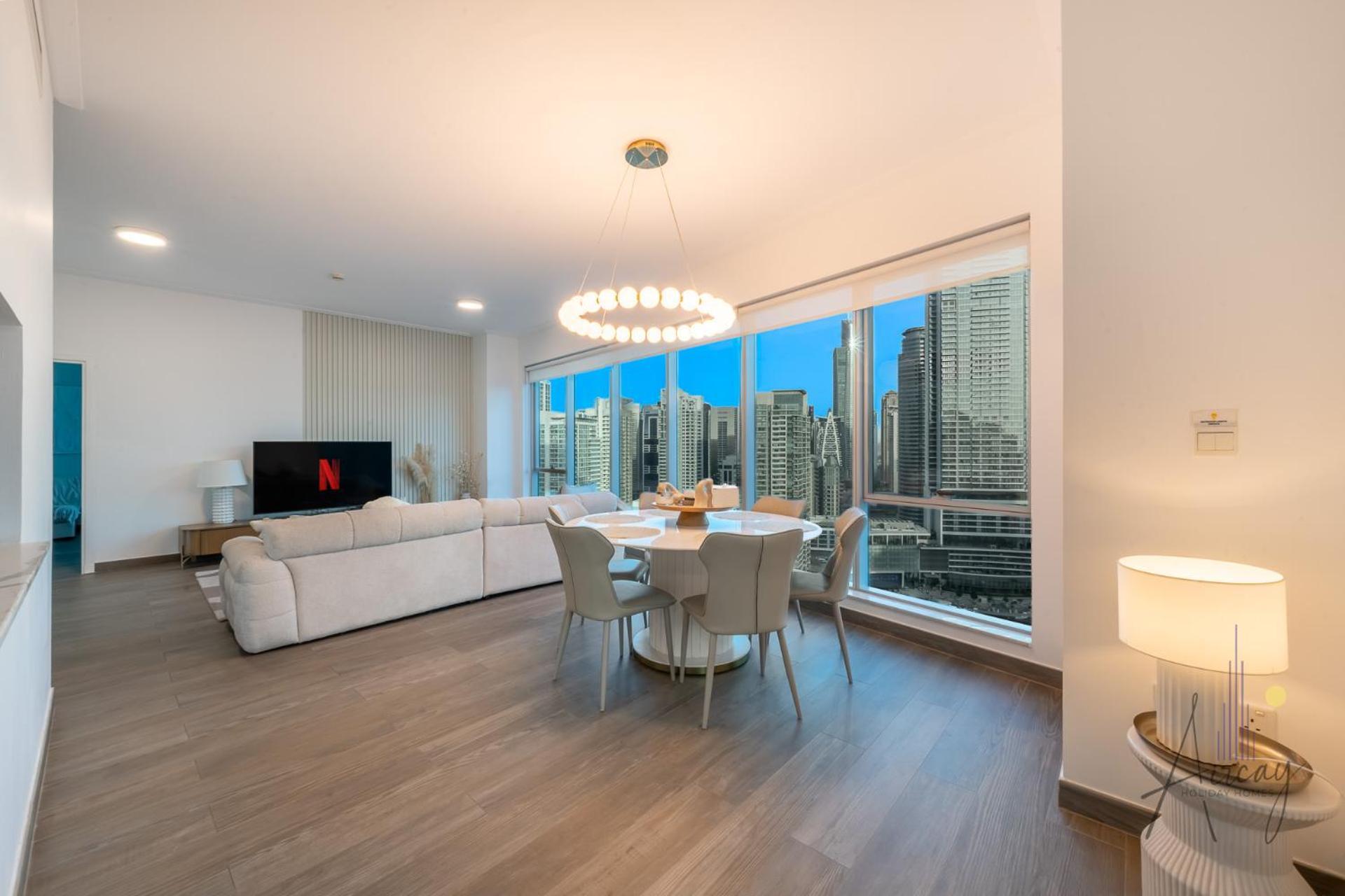 Top-floor Luxury 2br With Stunning Marina View Apartment