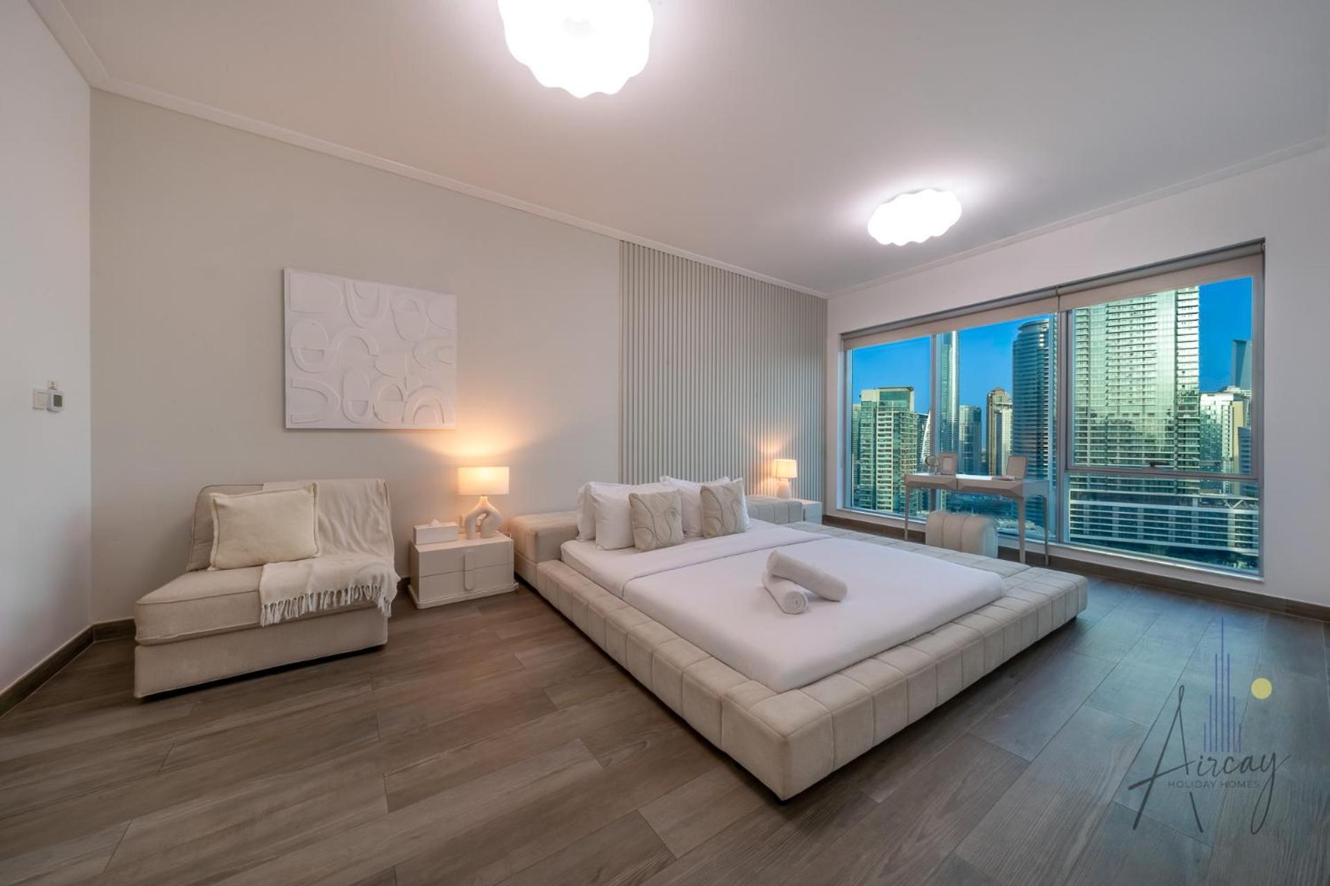 Top-floor Luxury 2br With Stunning Marina View Apartment *